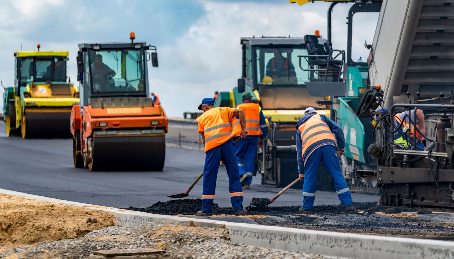 Reliable asphalt construction services in Kansas City, KS for various projects.